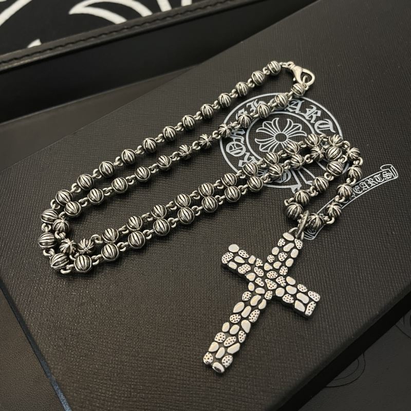 Ch*0me He**ts necklaces